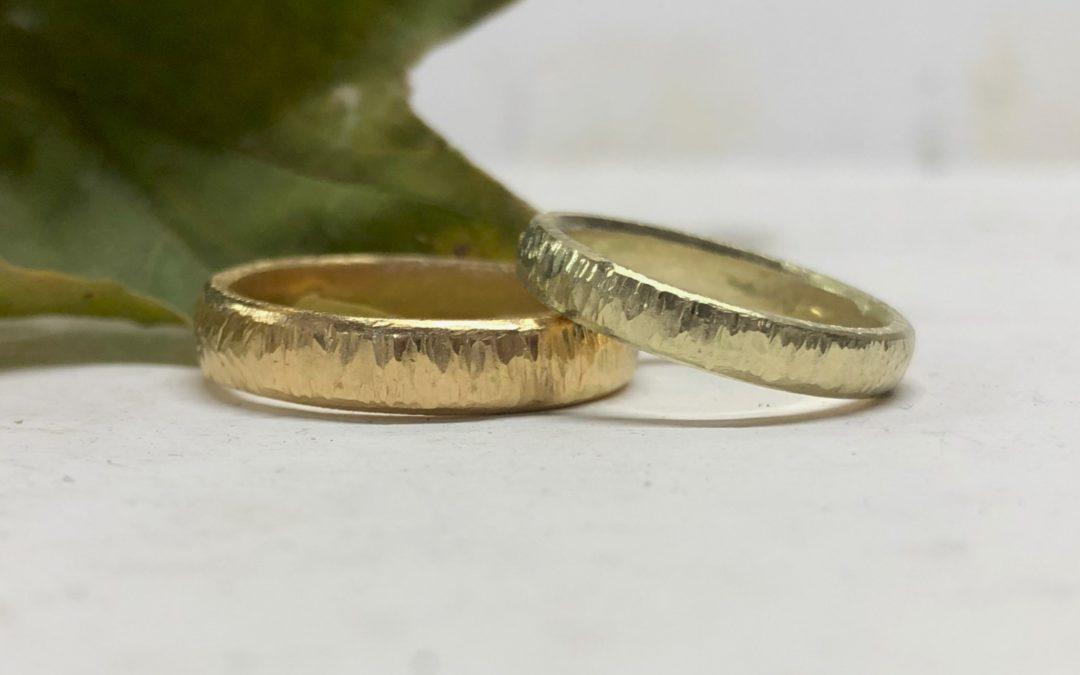 Baumstammeheringe 750 Gold und 585 Gold