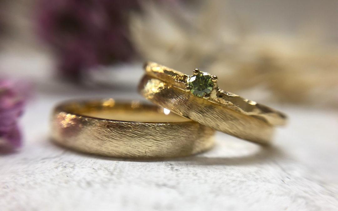 Absolut klassische Düne-Trauringe mit Vorsteckring Olivi, Ringe vom Goldschmied