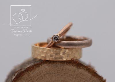 Kombination aus Rosegoldtrauring, Rotgoldring und Haselnussgoldring