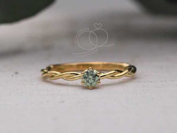 Kordel Goldring grüner Stein hellgrün Bria