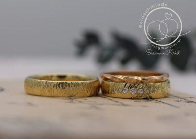 Trauringe mit Baumoptik aus Gold mit Vorsteckring Parthenea
